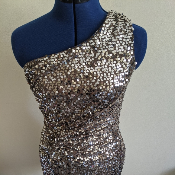 One Shoulder Sequin Paillette Mini Dress - Picture 2 of 4